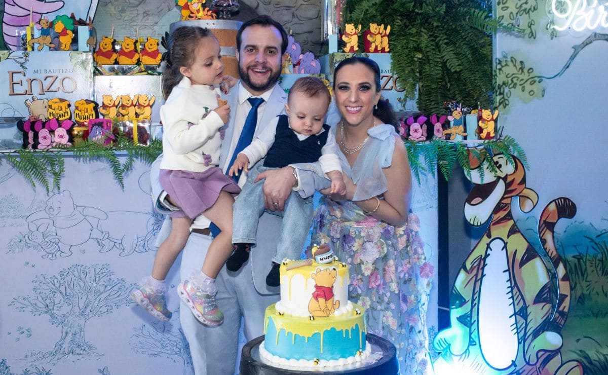 Alejandro Etienne y Jessica Nassar con sus hijos Enzo y Mía / Foto: Esteban Torreblanca