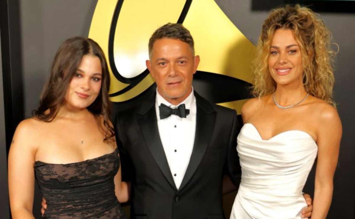 Candela Márquez y Manuela, hija de Alejandro Sanz, muestran su unión en concierto