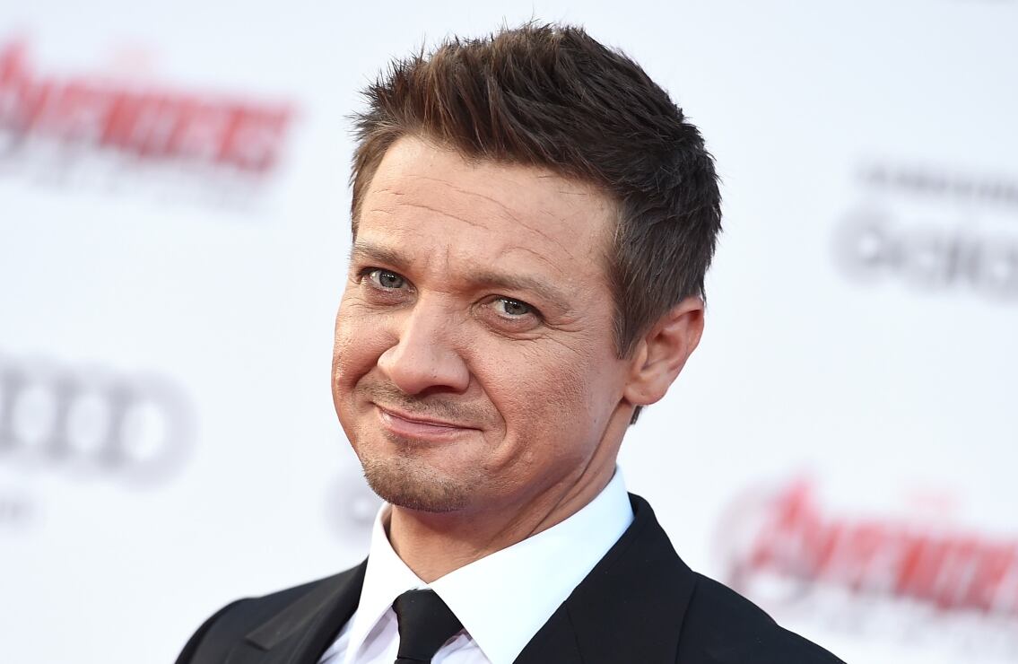 Jeremy Renner, actor de Marvel, sufre grave accidente, "Se encuentra en estado crítico pero estable"