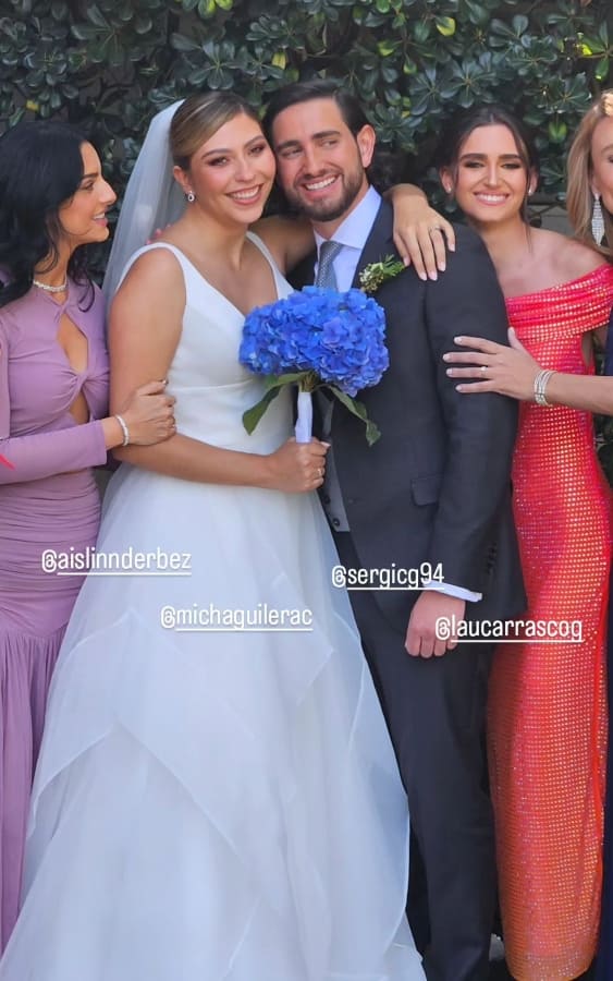 Aislinn Derbez en la boda de su hermana Mich / Instagram