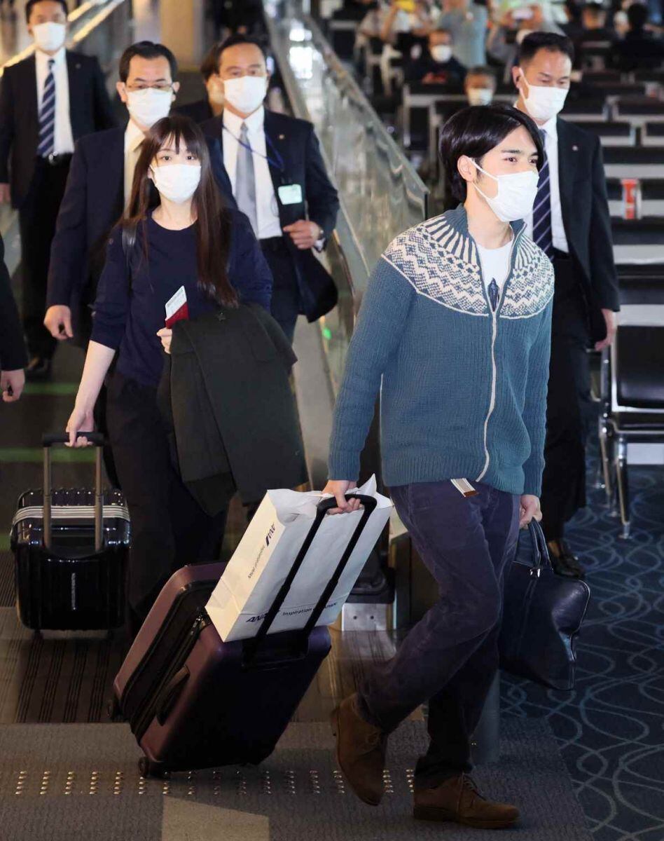 La exprincesa Mako deja Japón. Ya vuela rumbo a Estados Unidos