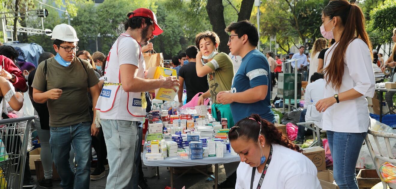 <p>Es importante que acudas a los centros de acopio a dejar tu donativo. <strong>(Foto: Archivo El Universal)</strong></p>
