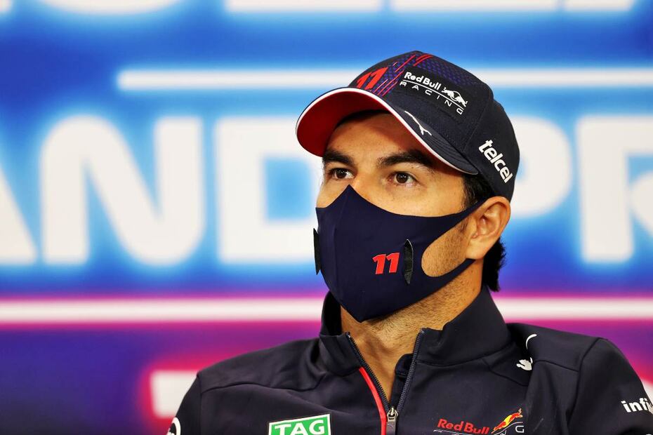 "Checo" Pérez celebra la extensión de su contrato con la escudería Red Bull