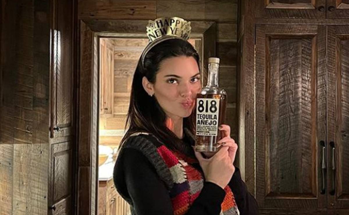 Demandan tequila de Kendall Jenner por presunto plagio y denominación de origen falsa 