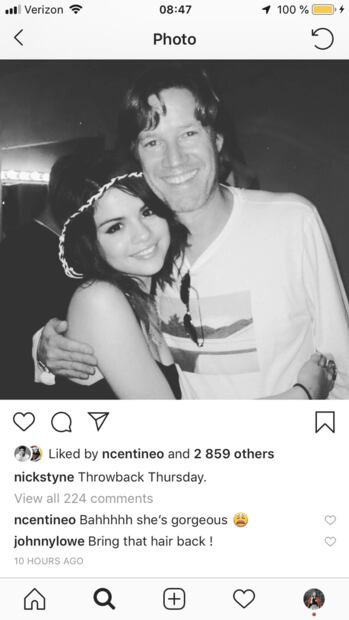 Este es el famoso con un crush por Selena Gomez
