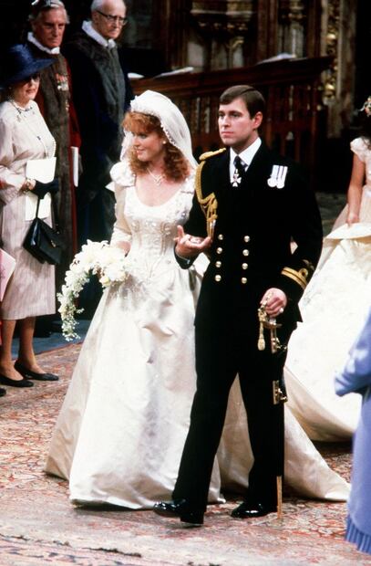 Por cuál polémica tía el príncipe Harry tuvo que pelear para que fuera invitada a la boda