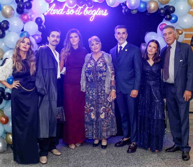 Graduación generación 2025 del Bachillerato Alexander Bain