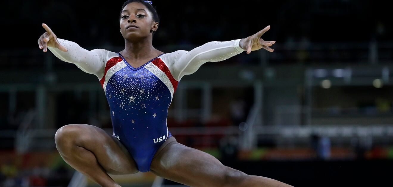 El hermano de la campeona olímpica Simone Biles es acusado de triple asesinato