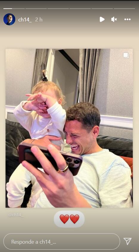 "Chicharito" disfruta la vida al lado de sus hijos, Nala y Noah