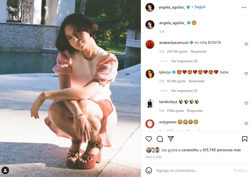 Ángela Aguilar te enseña cómo lucir un minivestido con zapatos de plataforma