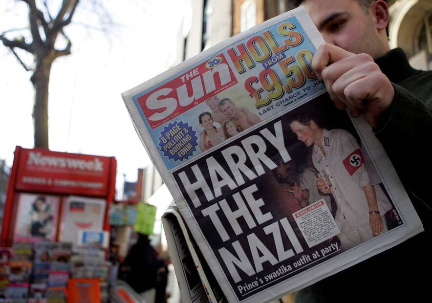 Thomas Markle contra Harry: "nunca he jugado desnudo ni me he vestido como Hitler"