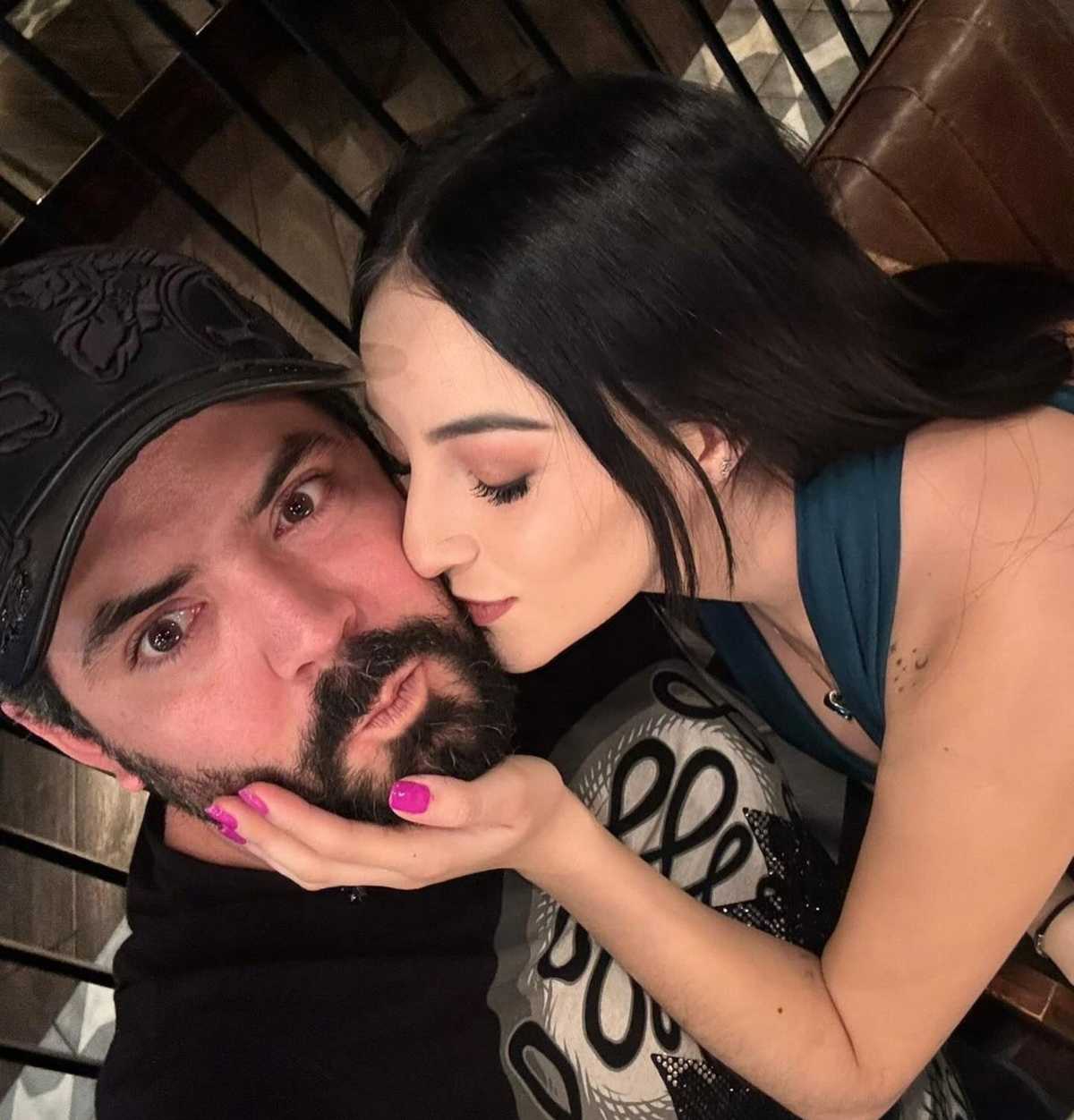 José Eduardo Derbez junto a Paola Dalay / Foto: Instagram
