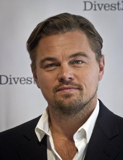 Los 10 famosos que tienen Tinder