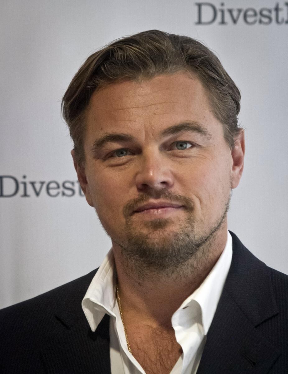 Los 10 famosos que tienen Tinder