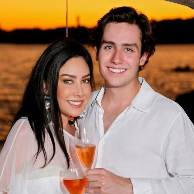Ricardo Salinas Medina junto a su mamá / Foto: Instagram
