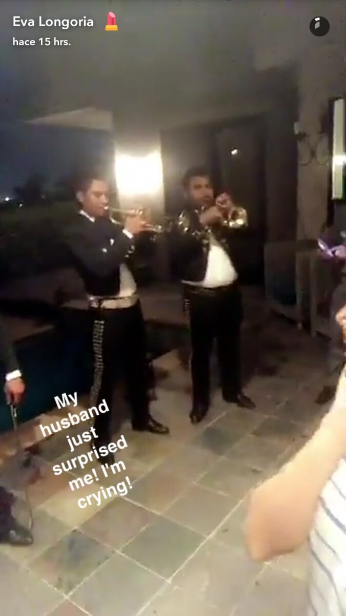 La serenata de Pepe Bastón a Eva Longoria por su cumpleaños