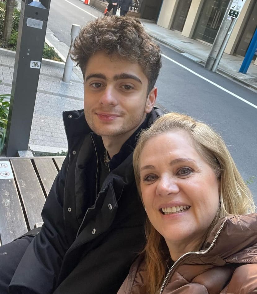 Érika Buenfil y su hijo Nicolás / Instagram