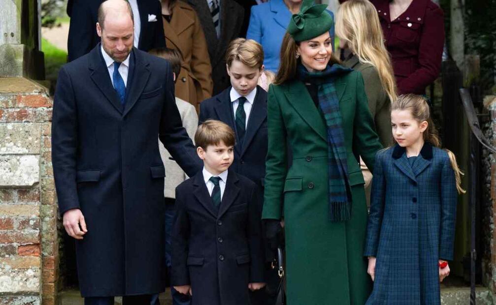 Kate Middleton y el príncipe William junto a sus hijos / Foto: Samir Hussein- Getty Images