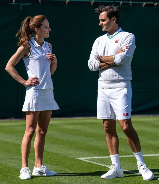 Kate Middleton y Roger Federer conocieron a los Ball Boys y Ball Girls de Wimbledon / AP