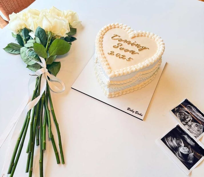 Saúl ‘Canelo’ Álvarez y su esposa Fernanda Gómez anunciaron la llegada de su segunda hija / Foto: Instagram @fernandagmtz