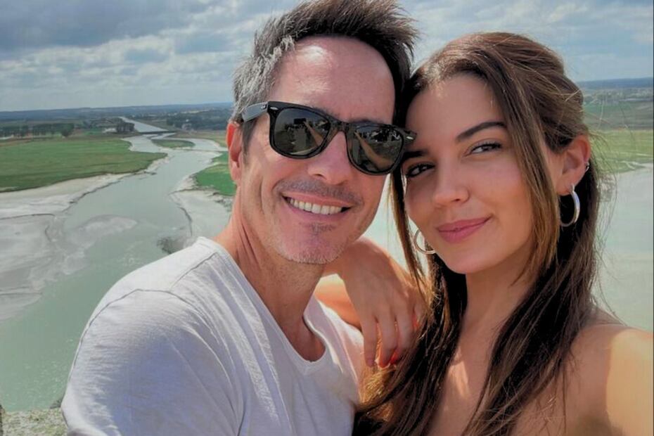Mauricio Ochmann junto a Lorena González / Foto: Instagram