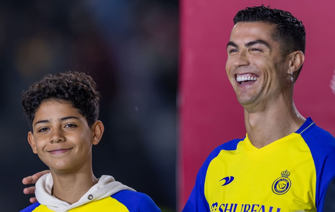 Cristiano Ronaldo con su hijo Cris Jr. en su presentación del Al-Nassr / Foto: Getty Images