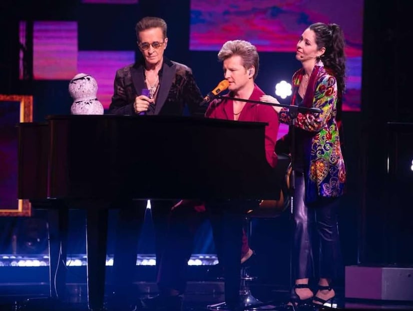 Emmanuel, Alexander y Giovanna Acha en 'Juego de Voces' / Foto: Instagram @juegodevocesof