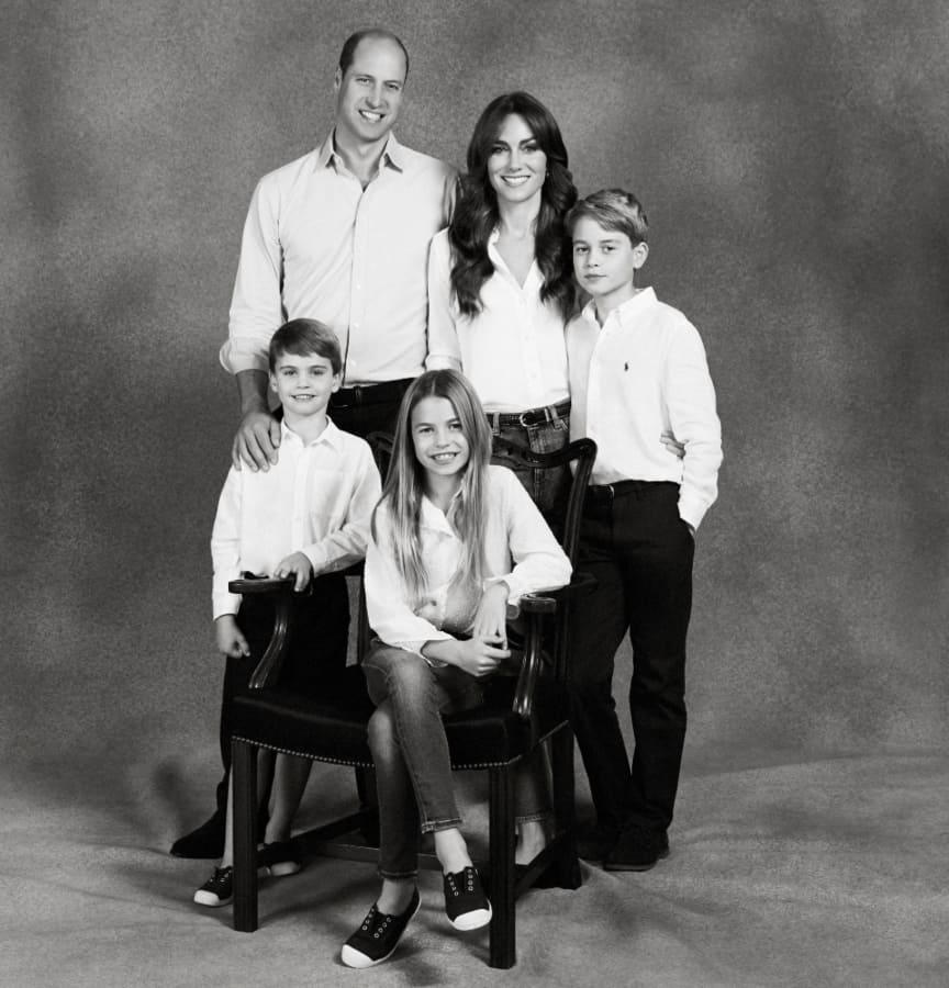 El príncipe William y Kate Middleton con sus hijos George, Charlotte y Louis / Instagram: @princeandprincessofwales