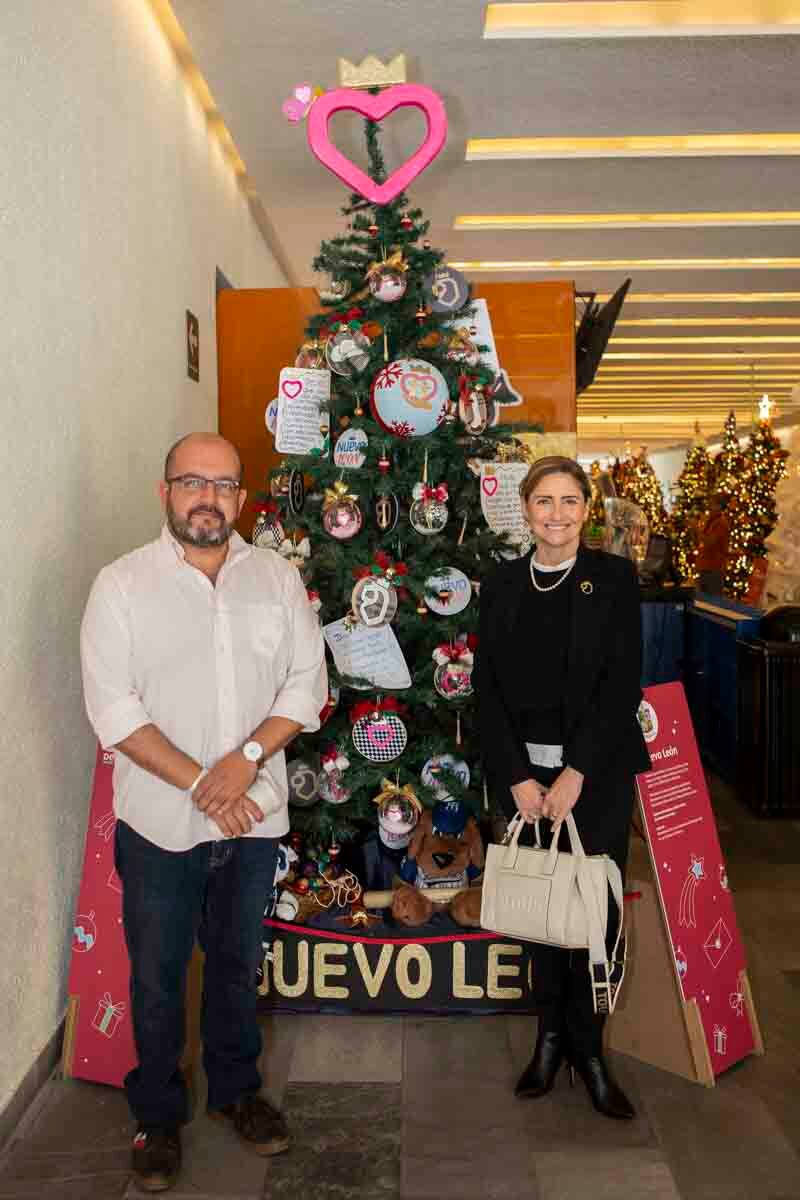 Pablo Enríquez y Mavis González. (Foto: Esteban Torreblanca)