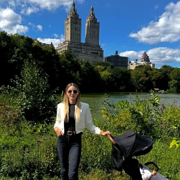 Mariana Rodríguez y la pequeña Mariel en Nueva York / Foto: Instagram