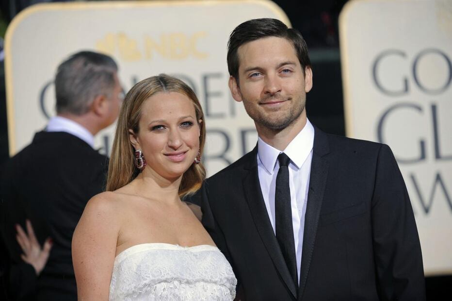 ¡Las parejas más disparejas de Hollywood! Famosos guapos con parejas feas 