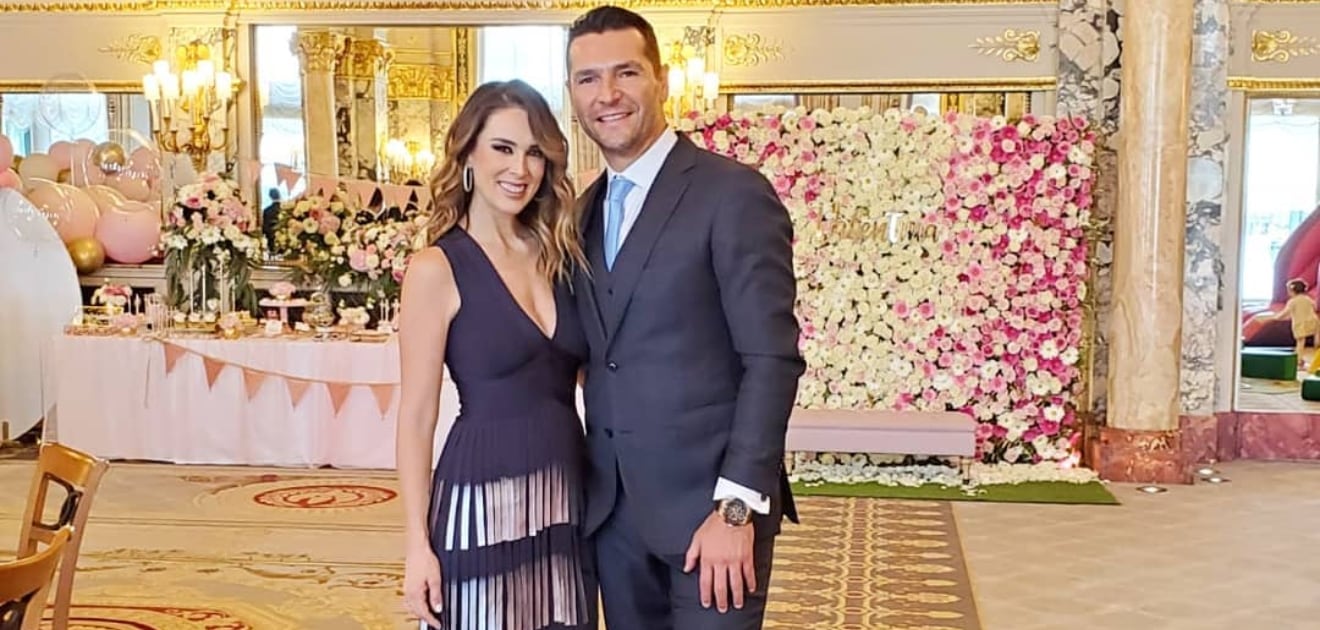 Video: Jacky Bracamontes capta a Martín Fuentes viendo a otra mujer 