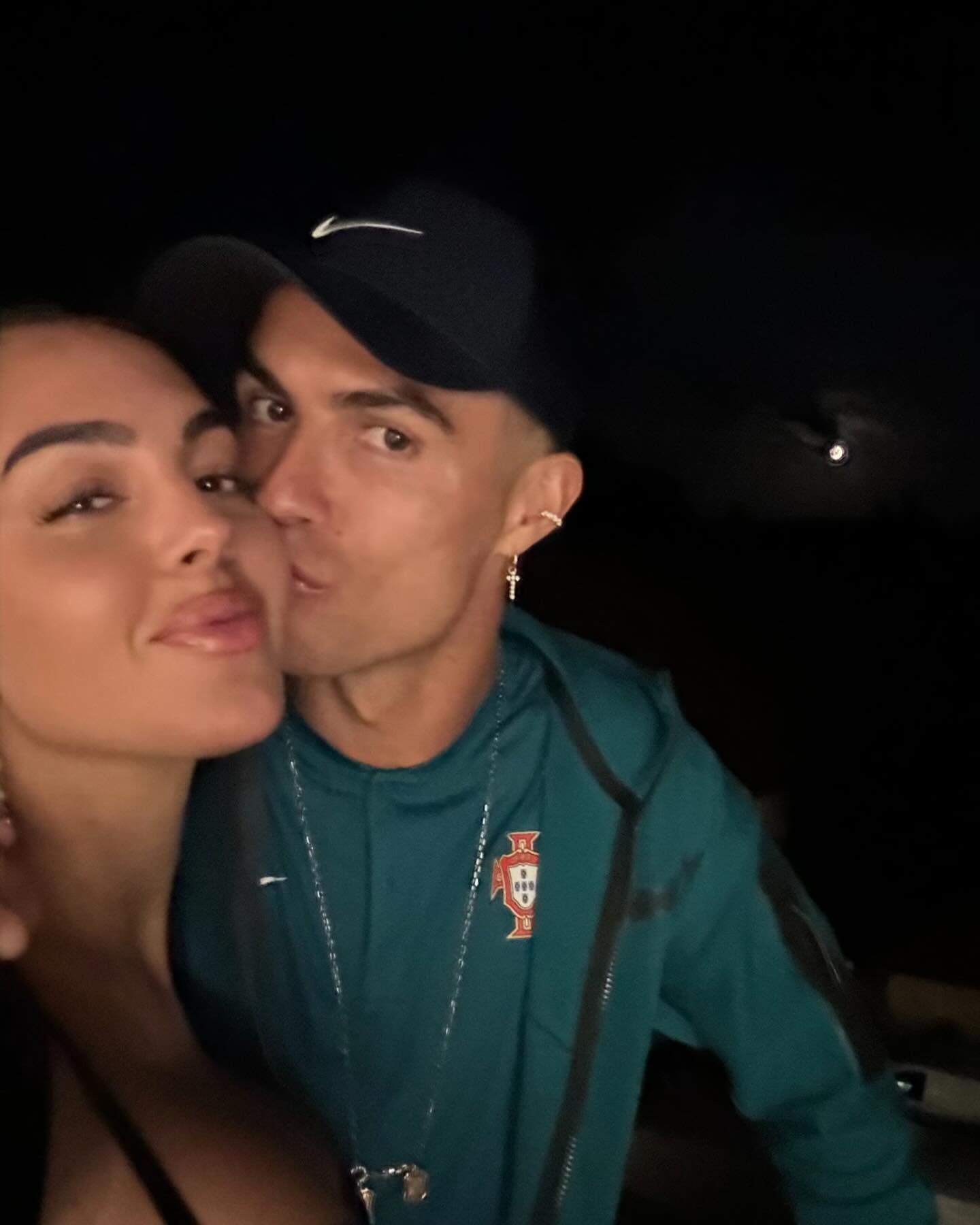 Georgina Rodríguez y Cristiano Ronaldo. (Foto: Instagram)
