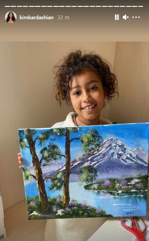 Kim Kardashian estalla y defiende la pintura de su hija North