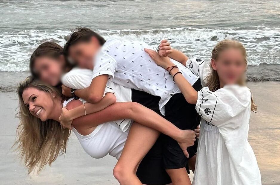 Regina Seemann con sus tres hijos / Foto: Especial
