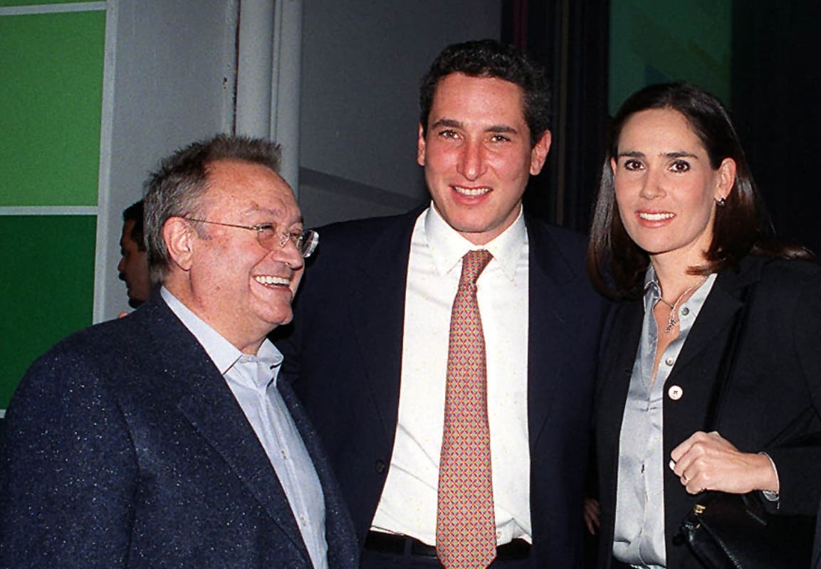 Abel Vázquez Raña, Ricardo y Andrea Pérez Teuffer en 2001 / Archivo El Universal