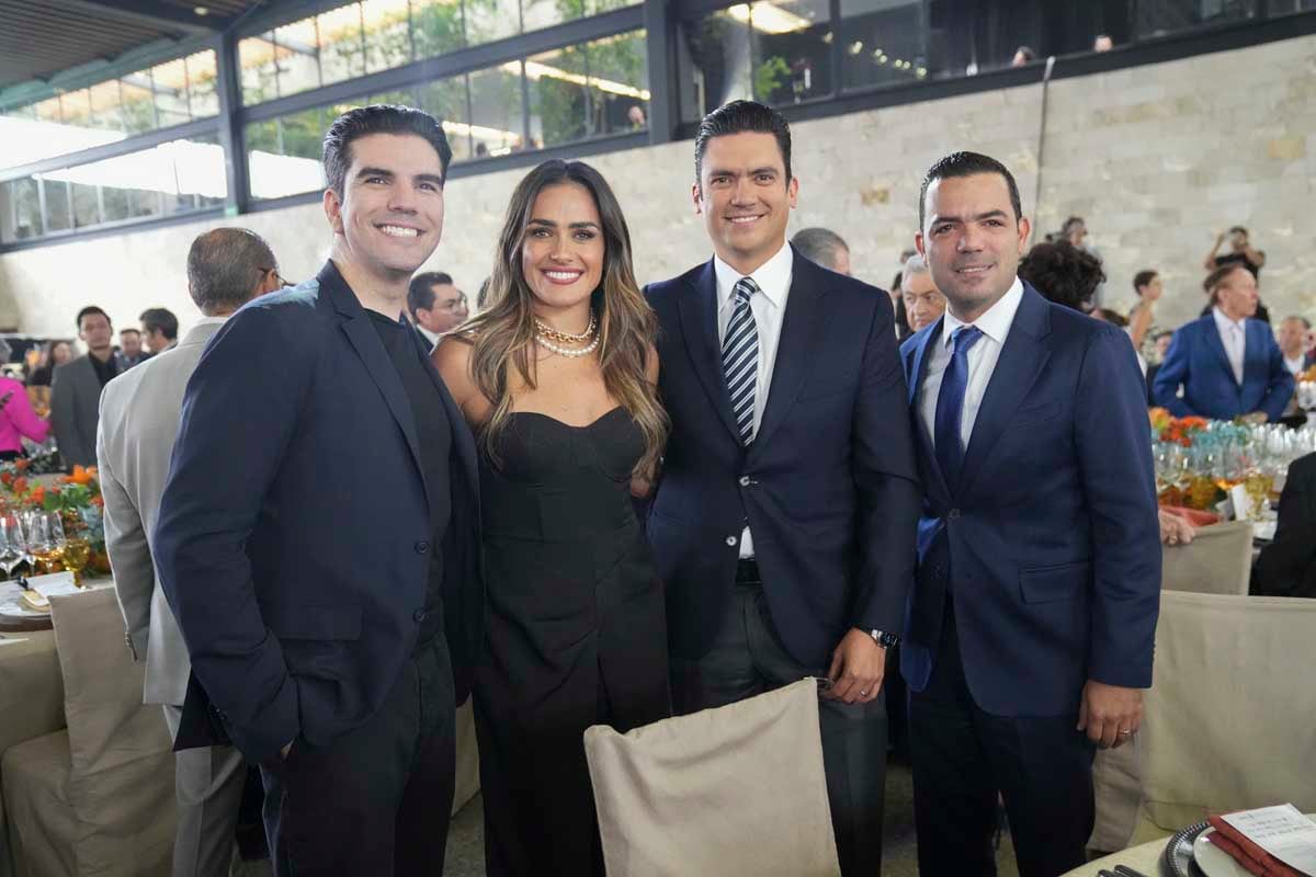 Poncho Gutiérrez Alessandra Rojo de la Vega, Jorge Romero y Elías Lixa. (Foto: Leonardo Gómez)