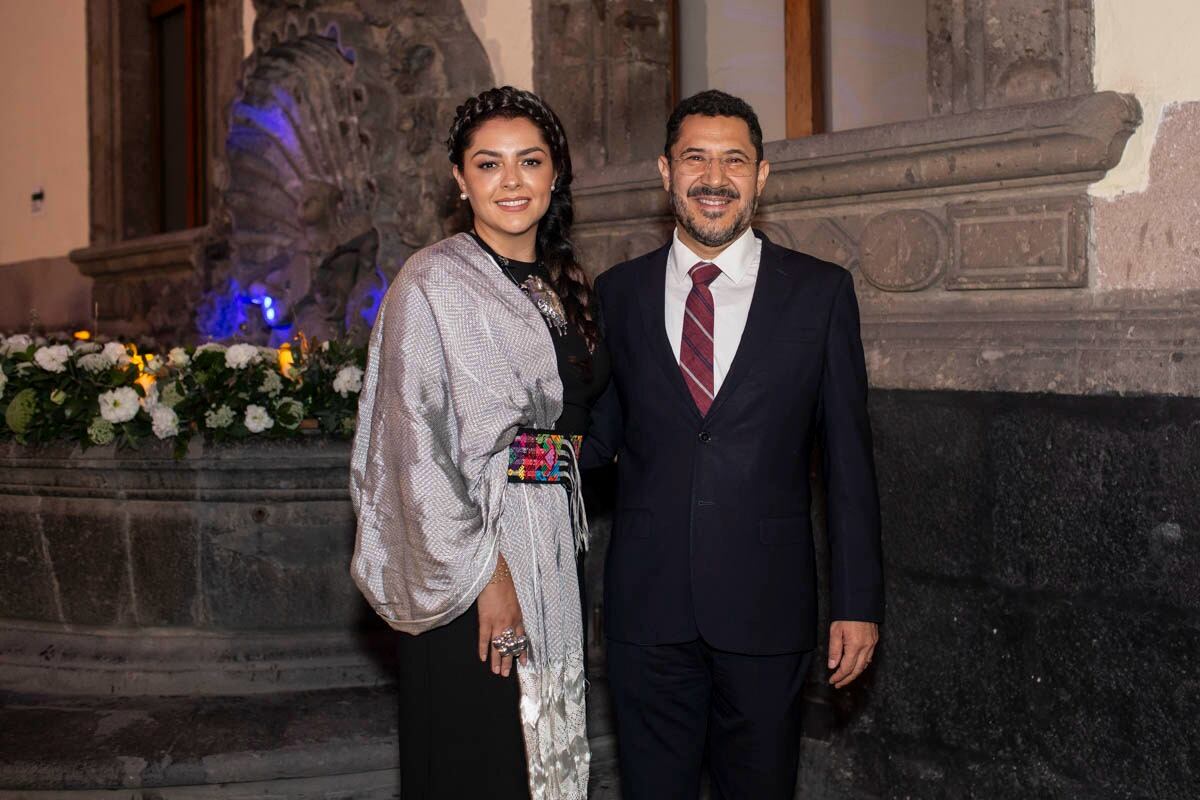 Daniela Cordero y Martí Batres. (Foto: Esteban Torreblanca)