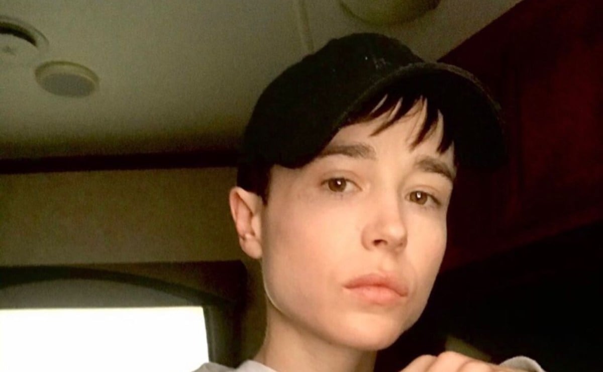 Elliot Page presume su abdomen con foto sin playera