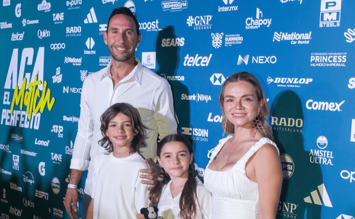 Santiago González, Matías, Camila y Lisette  Beverido / Foto: Esteban Torreblanca