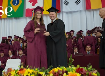 Felices graduados del Colegio Americano
