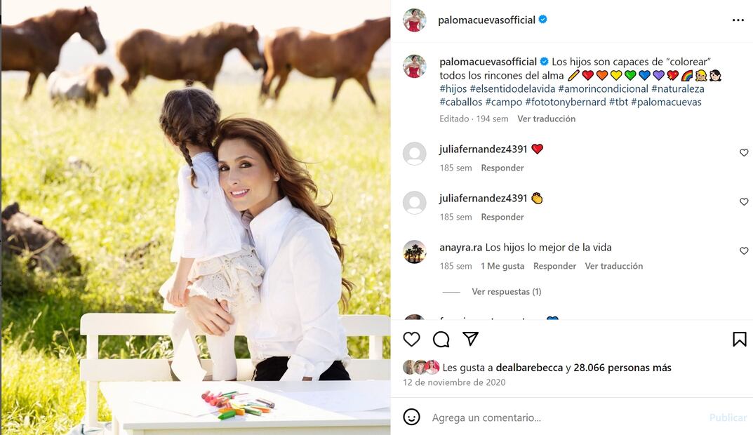 Paloma Cuevas junto a su pequeña hija / Foto: Captura de pantalla