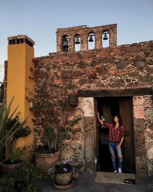 Las vacaciones llenas de amor de Montserrat Oliver y Yaya Kosikova