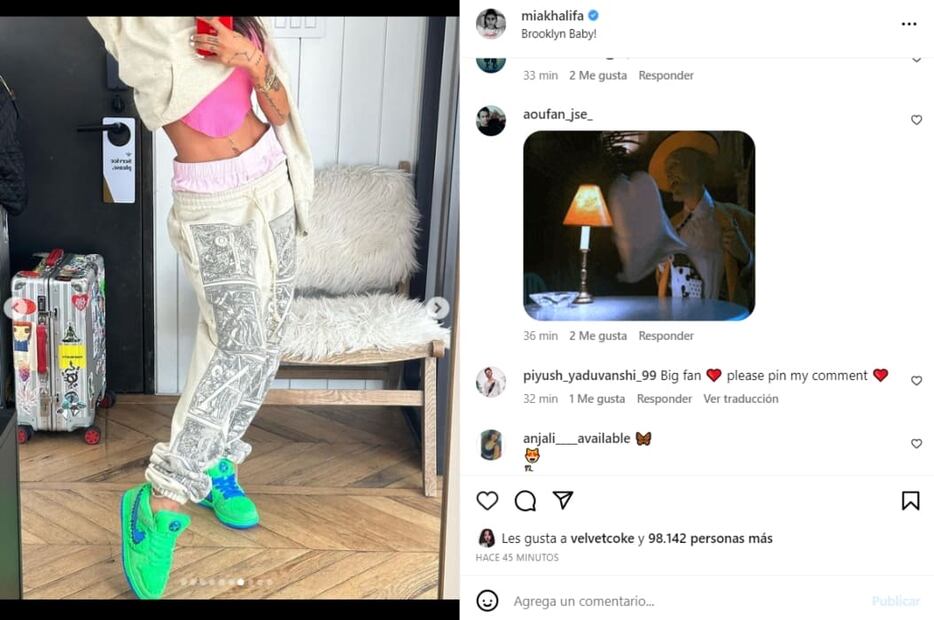 Mia Khalifa outfit