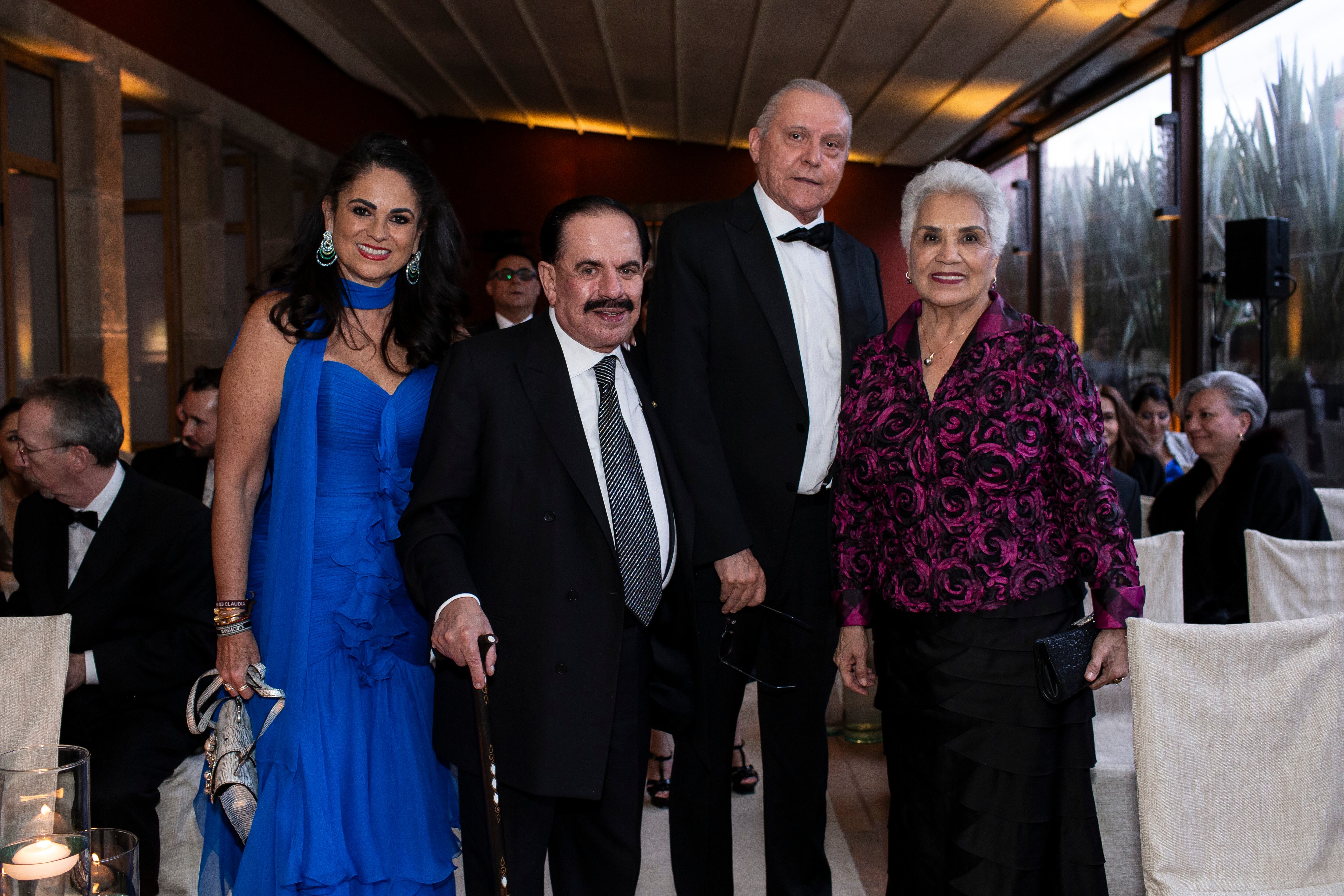 Perla Díaz de Ealy, Juan Francisco Ealy Ortiz, Salvador y Bertha Cienfuegos. (Fotos: Esteban Torreblanca)