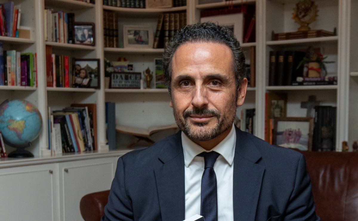 Carlos Muñoz Infante presenta su nuevo libro