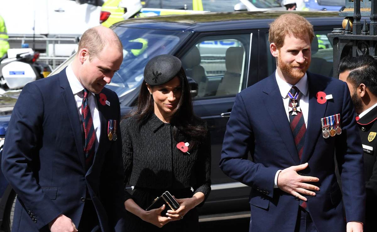 El príncipe William llamó “esa maldita mujer” a Meghan Markle