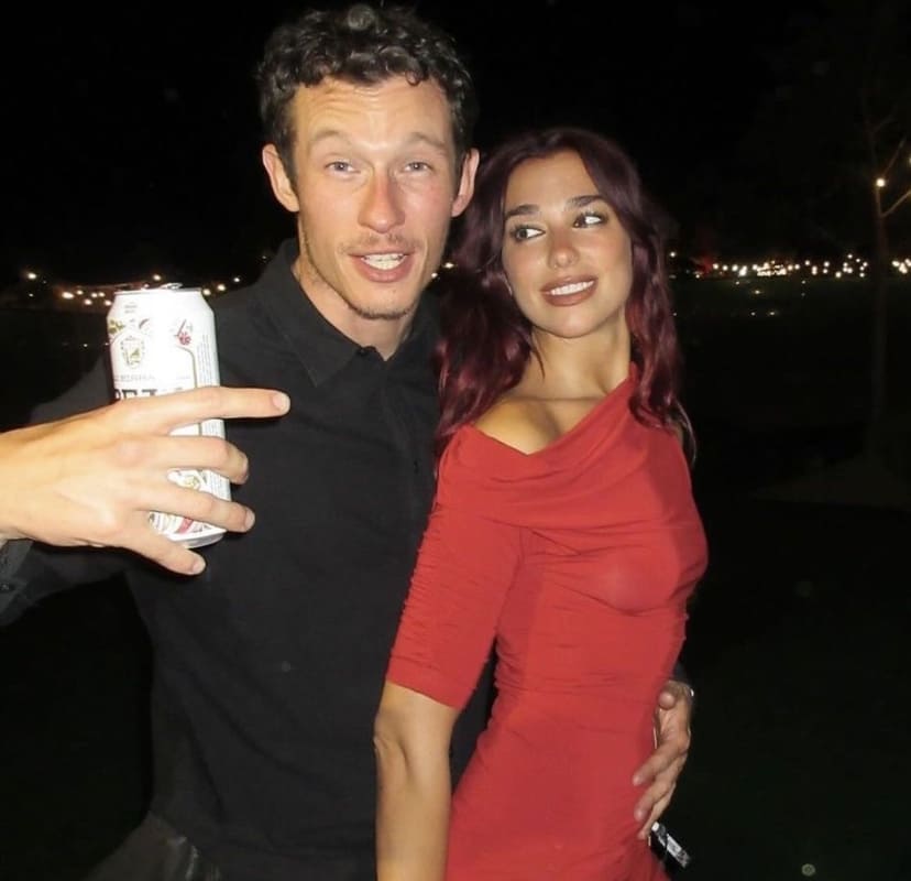 Dua Lipa y Callum Turner / Foto: Instagram