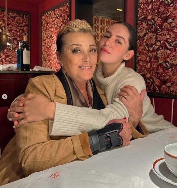 Sylvia Pasquel con su nieta Camila Valero / Instagram