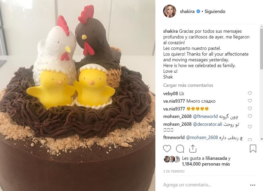 Con un divertido pastel de cumpleaños Victoria Beckham celebra los 20 años de su hijo Brooklyn 
